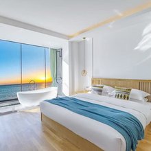天际一线海景艺术设计公寓(北部湾一号二期店)