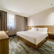 回禾酒店(上海吴淞口国际游轮港店)