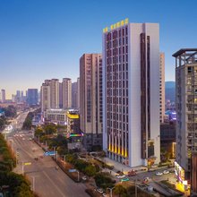 铜陵丽巢·星空墅酒店(高铁站万达广场店)