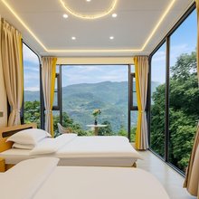 Mengjiao·太空舱民宿(三峡人家景区店)