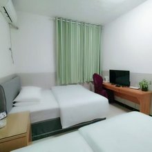 星期天宾馆(平顶山海洋馆店)