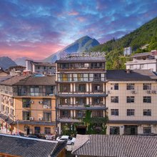 花筑·神农架云涧栖舍民宿(木鱼镇旅游集散中心店)