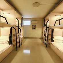 广湾独栋青旅(湛江金沙湾观海长廊万达广场店)