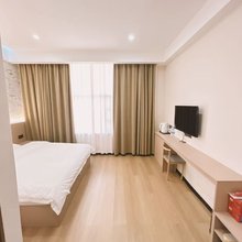 拾玖间房民宿(东津世纪店)