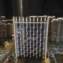 喜泽源精品民宿(佳木斯技师学院万达广场店)