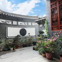 初夏民宿(龙龛码头店)