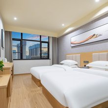 金缘商务酒店(宜昌三峡大学吾悦广场店)