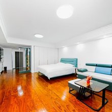 明月居精品影音公寓(沈阳北站华府店)