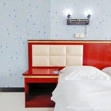 鸿运宾馆(郑州经贸学院高坡岩店)