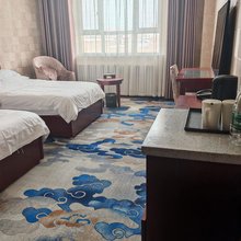 伊宁伊犁河大酒店