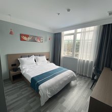 畅悦宾馆(三桥后卫寨地铁站店)