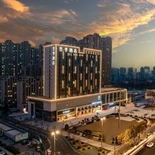 全季酒店(郑州中原万达西三环地铁站店)