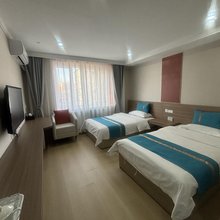 鑫三禾大酒店(大召寺丽泰店)