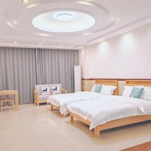 皇冠民宿(贺州学院店)