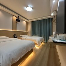 武汉蔚莱酒店(七里庙地铁站店)
