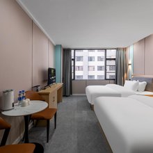 亚菲酒店(玉缘路地铁站富康城购物中心店)