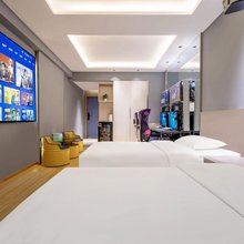 宸希·Royal 电竞观影酒店(银川阅彩城王府井奥莱店)