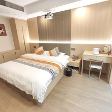 腾翔家华宾馆(铜仁高铁火车站店)