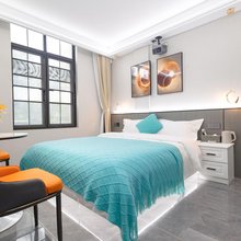 长沙麓旺智能酒店(湖南师范大学岳麓山风景名胜区东门店)