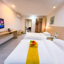 七喜城市酒店(崇阳妇幼保健院店)