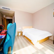 网鱼电竞酒店(天津东丽万达店)