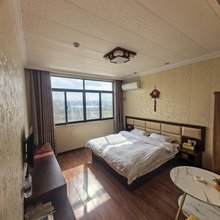 归雁山居民宿