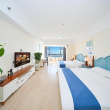 时宴·海景民宿(东方影都融创茂店)