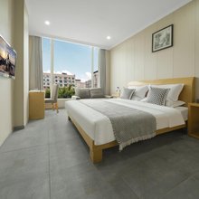 金堂君怡酒店(万达广场店)