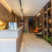 长沙鸿森民宿(理工大学暮云南托岭店)