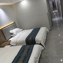 丹巴云水山居民宿