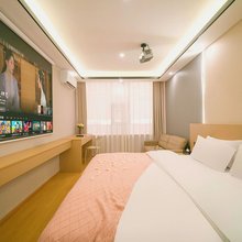 贵阳瑞菲尔酒店(贵州医科大学附属医院店)