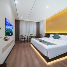 思南云上酒店(思丰财富广场旁)
