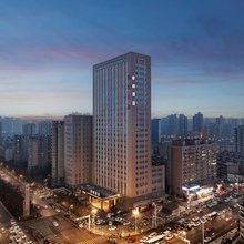 咸阳帝都酒店(中华西路地铁站店)