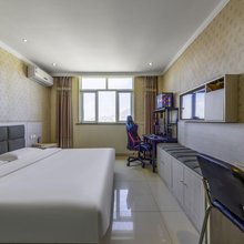 竞族电竞酒店(涿鹿鼓楼店)