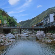 安吉诗和远方·溪边咖啡野奢设计师villa美宿