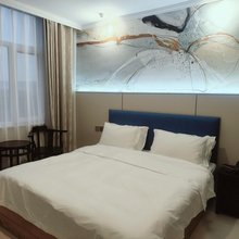 优阅安居酒店