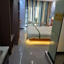 艺澄民宿(昆明高铁南站店)
