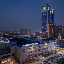 MAXACCOM未来酒店(湖州东吴银泰店)