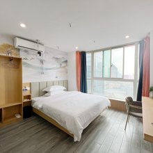 云台简·宿民宿(南京新街口地铁站店)