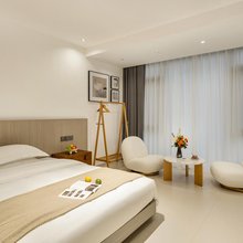 安吉云奢YunSe·竹影观影漂流·亲子度假美宿(云上草原店)