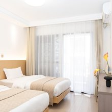 澄江远庐忘野客栈(抚仙湖广龙小镇店)