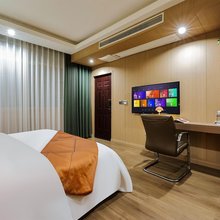 龙山龙都时尚酒店(新龙店)