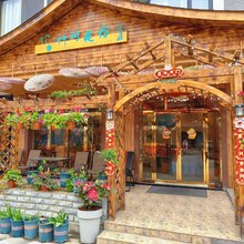 百里杜鹃|竹间花宿·鹃海栖竹·森系度假美宿(石牛旅游小镇店)