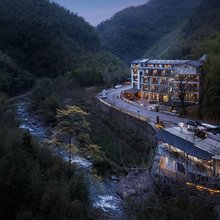 沪缘栖谷民宿(安吉龙王山峡谷漂流店)