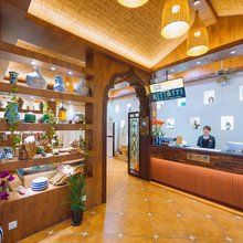 芭缇阳光酒店(客都汇文化广场店)