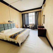 丘北荷花宾馆