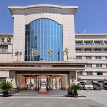 上海虹桥云峰宾馆(水城路地铁站)
