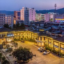 名苑酒店