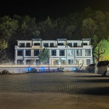 鲁山县愫砚璞漫民宿