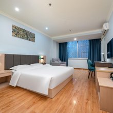 宜程酒店(广西华侨学校清川地铁站店)